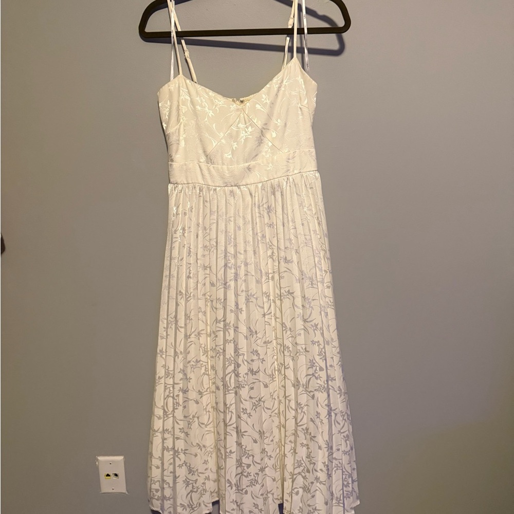 Lulu's White Floral Midi Dress
